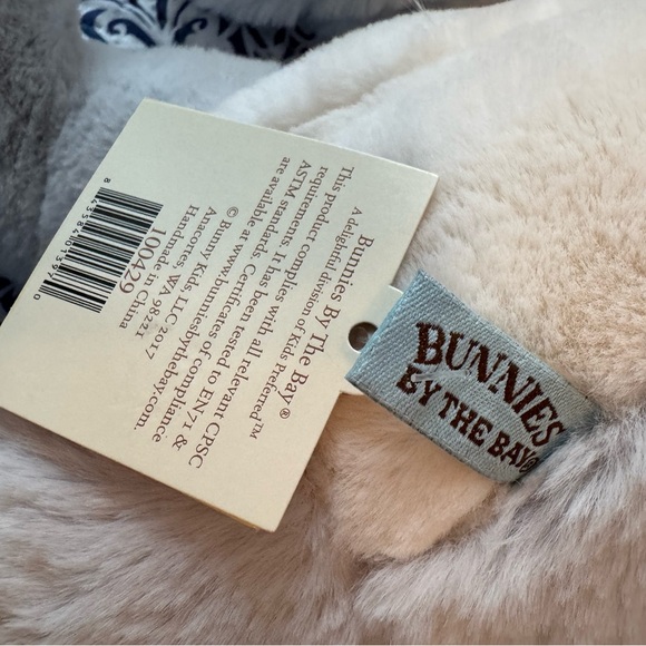 Bunnies by the Bay gray ‘Sweet Nibble’ Bunny plush NWT - Picture 7 of 15
